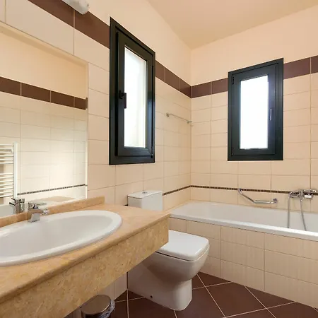 Seven Springs Apollon Apartment *